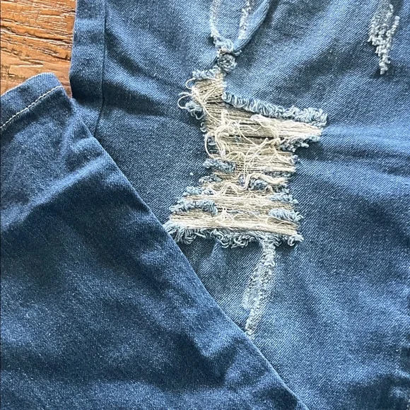 Casual Distressed Boyfriend Jeans in Deep Blue - Picture 5 of 7